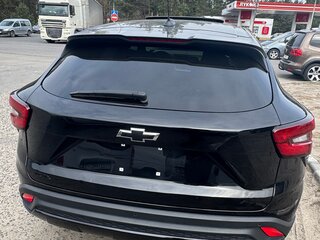 2024 Chevrolet Trax II, чёрный, 1750000 рублей, вид 3