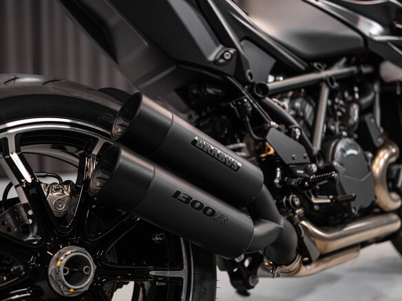 2022 KTM 1290 Super Duke R, красный - вид 15
