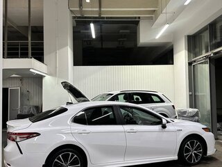 2018 Toyota Camry US Market VIII (XV70), белый, 2600000 рублей, вид 3