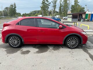 2012 Honda Civic IX, красный, 850000 рублей, вид 5