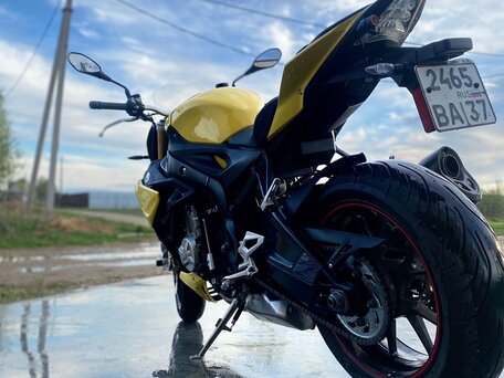 2017 BMW S 1000 R, жёлтый, 975000 рублей, вид 3