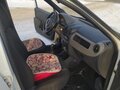 2011 Renault Logan I Рестайлинг, белый, 330000 рублей - вид 4