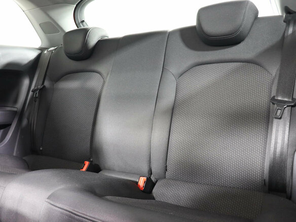 2011 Audi A1 I (8X), красный - вид 9
