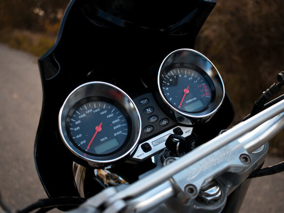 2004 Suzuki Bandit GSF 600, серебристый, 281878 рублей - вид 13