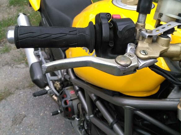 2001 Ducati Monster S4, жёлтый - вид 13