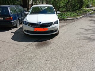 2023 Skoda Octavia III (A7) Рестайлинг, белый, 2500000 рублей, вид 1