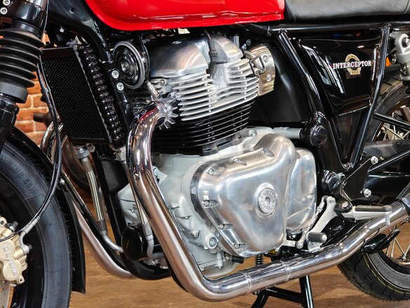 2026 Royal Enfield Interceptor 650, чёрный, 699000 рублей - вид 13