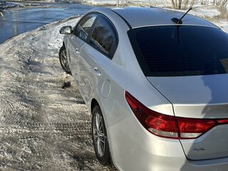 2020 Kia Rio IV, серый, 1660000 рублей, вид 3