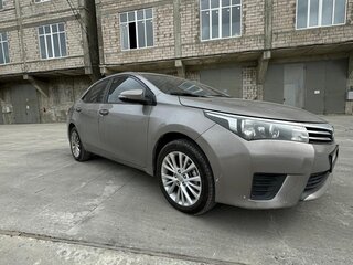 2013 Toyota Corolla XI (E160, E170, E180), серебристый, 1290000 рублей, вид 2