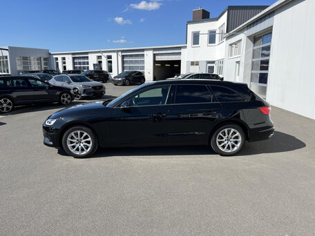 2022 Audi A4 35 TFSI V (B9) Рестайлинг, чёрный, 2839113 рублей, вид 3