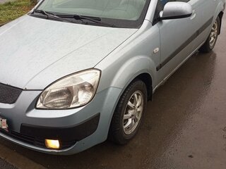 2007 Kia Rio II, серебристый, 450000 рублей, вид 2