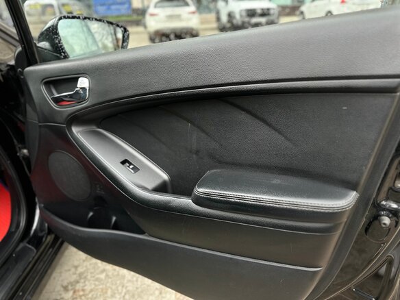 2013 Kia Cerato III, чёрный, 987000 рублей - вид 15