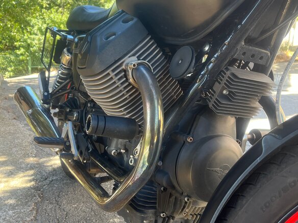 2013 Moto Guzzi V 7, чёрный, 400000 рублей - вид 3
