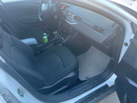 2012 Citroen C5 II, белый, 750000 рублей - вид 9