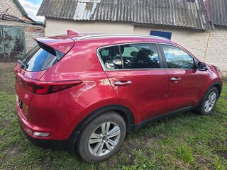 2018 Kia Sportage IV Рестайлинг, красный, 1900000 рублей, вид 4