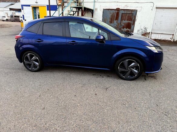 2022 Nissan Note Aura III, синий, 2555000 рублей - вид 10