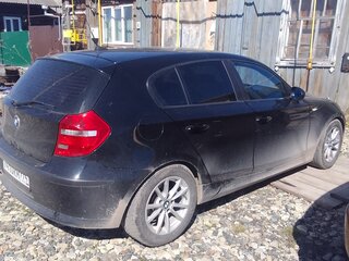 2009 BMW 1 серии 116i I (E81/E82/E87/E88) Рестайлинг, чёрный, 810000 рублей, вид 2