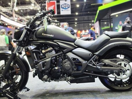 2019 Kawasaki EN650 Vulcan S, чёрный, 1100000 рублей, вид 2