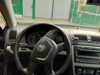 2009 Skoda Octavia II (A5) Рестайлинг, серый, 740000 рублей, вид 4