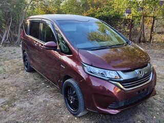 2017 Honda Freed II, пурпурный, 1730000 рублей, вид 3