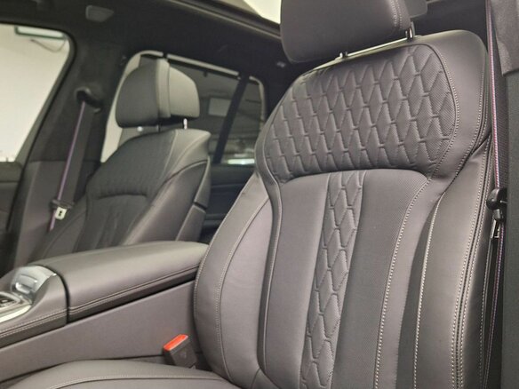 2026 BMW X5 40d IV (G05/G18) Рестайлинг, чёрный, 17750000 рублей - вид 16