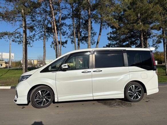 2015 Honda Stepwgn Spada V, белый, 1600000 рублей - вид 7