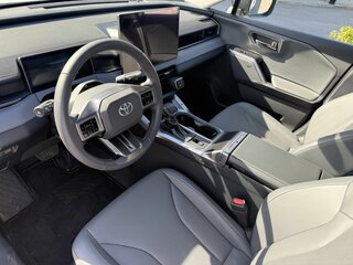 2025 Toyota RAV4 VI (XA60), белый, 4690000 рублей, вид 5