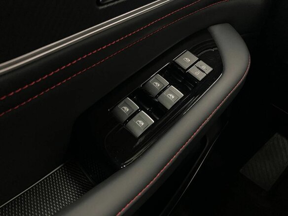 2023 Forthing T5 EVO, чёрный, 2200000 рублей - вид 15