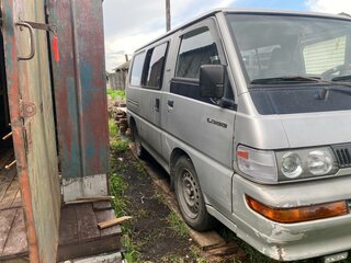 1986 Mitsubishi Delica III, серый, 290000 рублей, вид 3