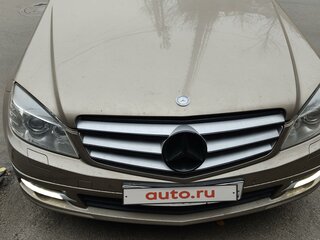 2010 Mercedes-Benz C-Класс 180 BlueEFFICIENCY III (W204), бежевый, 1300000 рублей, вид 1