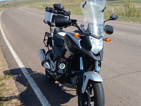 2012 Honda NC 700X, серебристый, 440000 рублей, вид 3