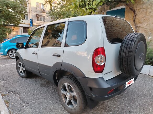 2015 Chevrolet Niva I Рестайлинг, белый, 699000 рублей - вид 6