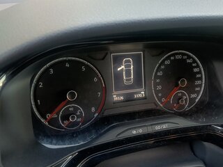 2021 Volkswagen Polo VI, серый, 2000000 рублей, вид 4