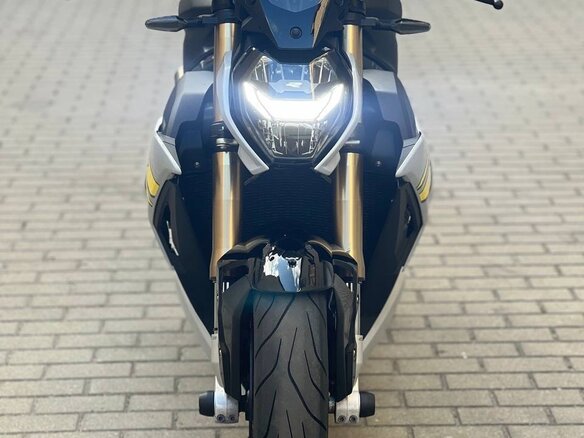 2021 BMW S 1000 R, серебристый, 2300000 рублей - вид 3