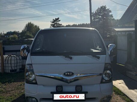 2010 Kia Bongo, белый, 1550000 рублей, вид 2