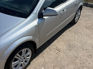 2012 Opel Astra H Рестайлинг, серебристый, 610000 рублей, вид 4