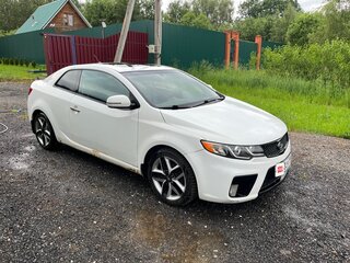 2011 Kia Cerato Koup II, белый, 900000 рублей, вид 2