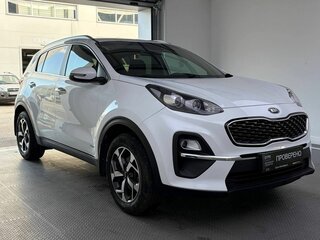 2020 Kia Sportage IV Рестайлинг, белый, 2320000 рублей, вид 3