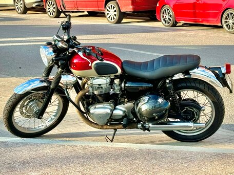 2003 Kawasaki W 650, красный, 520000 рублей, вид 1