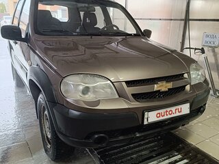 2014 Chevrolet Niva I Рестайлинг, коричневый, 696000 рублей, вид 4