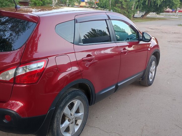 2012 Nissan Qashqai I Рестайлинг, красный, 1010000 рублей - вид 1