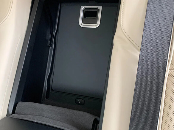 2011 BMW 7 серии 750i xDrive V (F01/F02/F04), чёрный, 2500000 рублей - вид 12