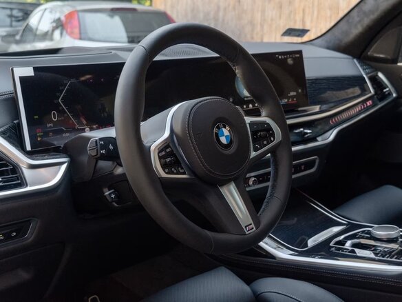 2026 BMW X7 40d I (G07) Рестайлинг, чёрный - вид 10