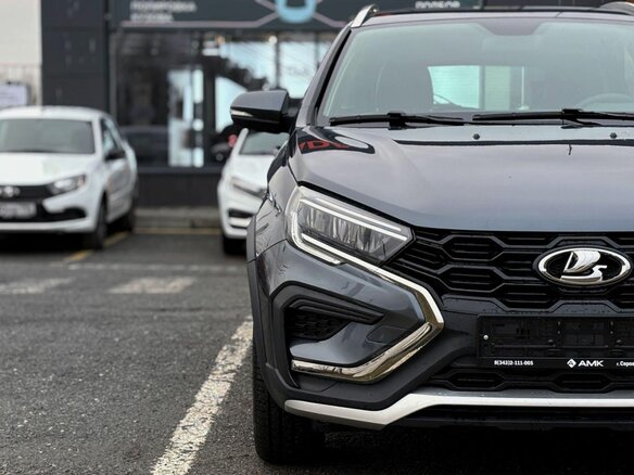 2026 Lada (ВАЗ) Vesta SW Cross I Рестайлинг (NG), серый - вид 2