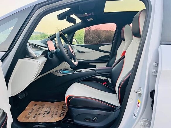 2024 BYD Dolphin 44.9 kWh I, белый, 1651000 рублей - вид 7