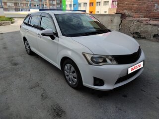 2012 Toyota Corolla Fielder XI (E160, E170, E180), белый, 1300000 рублей, вид 2