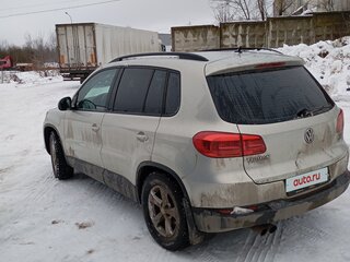 2013 Volkswagen Tiguan I Рестайлинг, белый, 1700000 рублей, вид 4