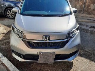 2019 Honda Freed II Рестайлинг, серебристый, 1800000 рублей, вид 1