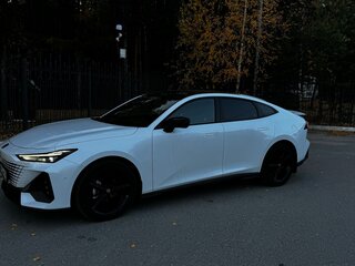 2024 Changan UNI-V I, белый, 2380000 рублей, вид 4