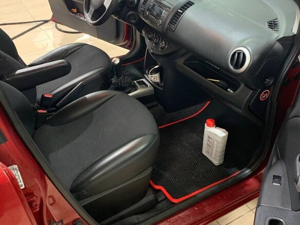 2012 Nissan Note I Рестайлинг, красный, 960000 рублей - вид 3